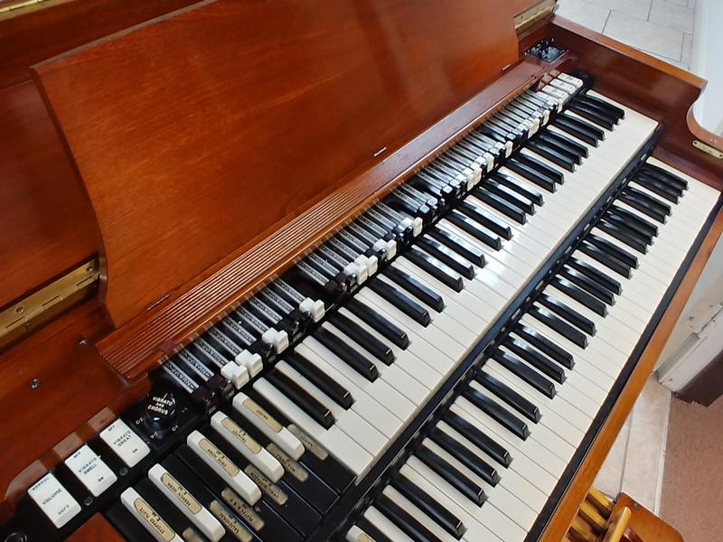 NEW ARRIVAL- Beautiful Vintage  70's Hammond B3 Organ-Original Bench & Pedals & Leslie Speaker-Excellent Condition, Plays & Sounds Great, Will Sell Fast-Now Sold!-copy