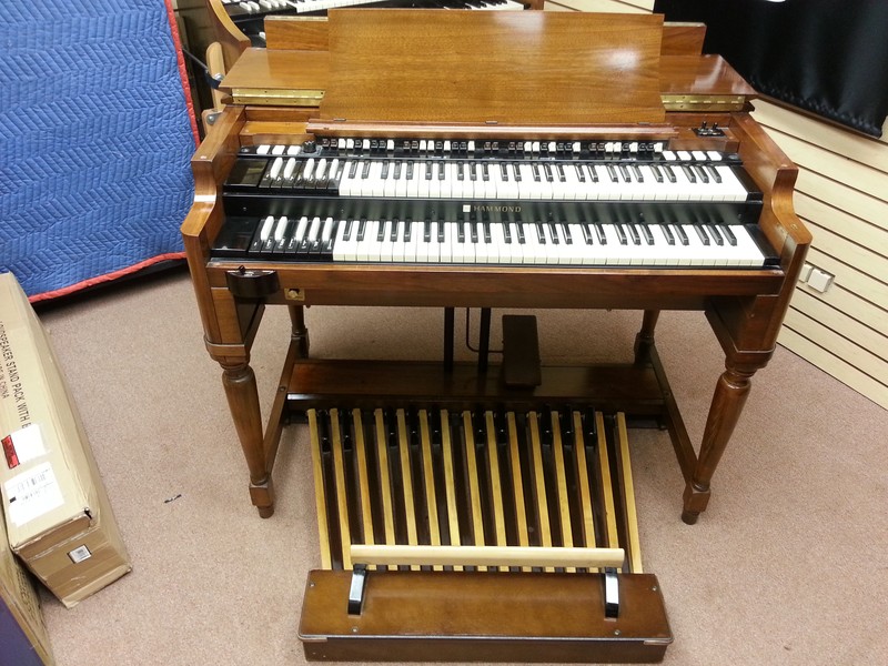 1973 Vintage Hammond B3 Organ & Original 122 Leslie Speaker! In Mint Condition!  Now Available!